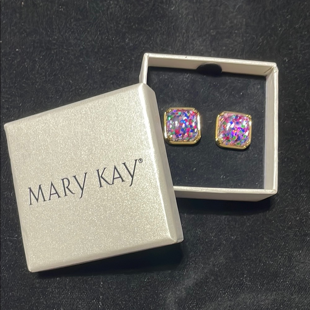 Kate Spade Earrings — Mary Kay Seminar 2017 Award — Still NIB
